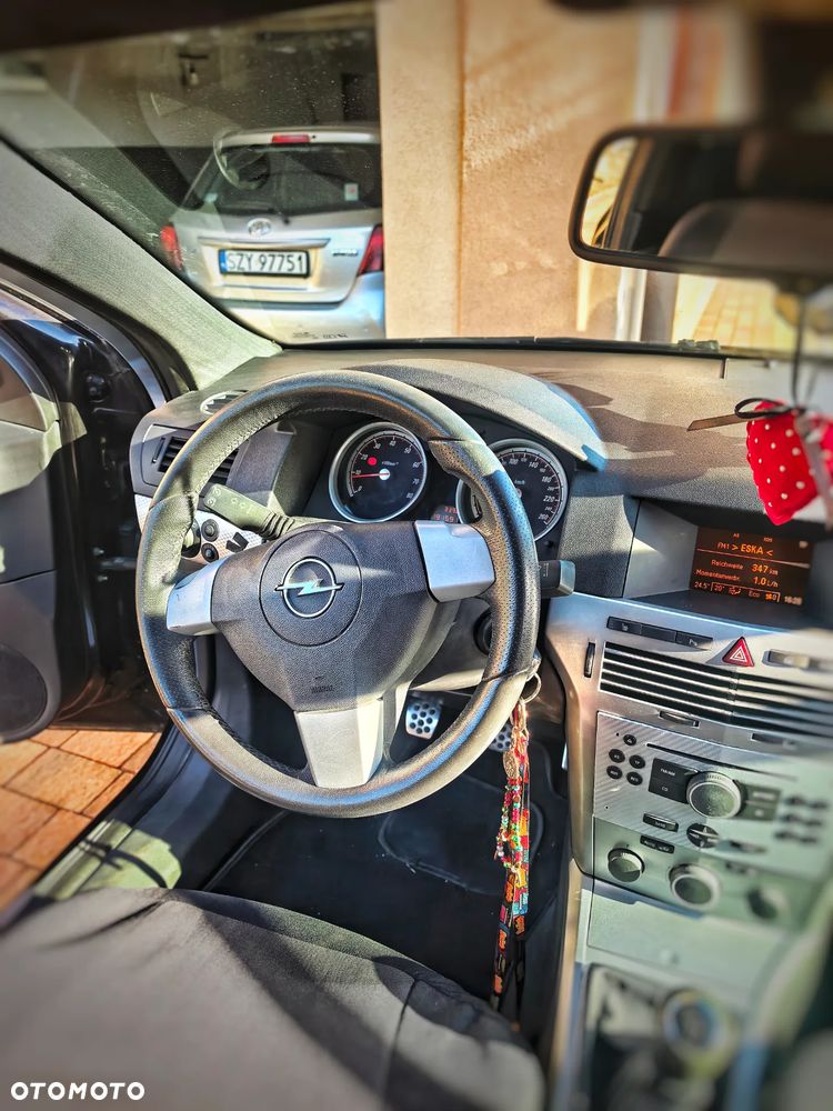 Opel Astra 1.8 Cosmo - 17