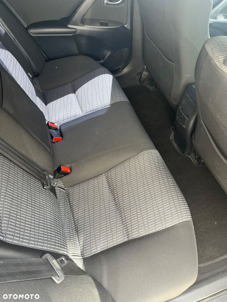 Toyota Avensis 1.8 Edition - 10