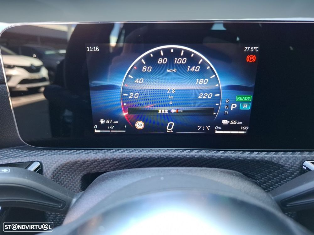 Mercedes-Benz a-250-limousine e - 17