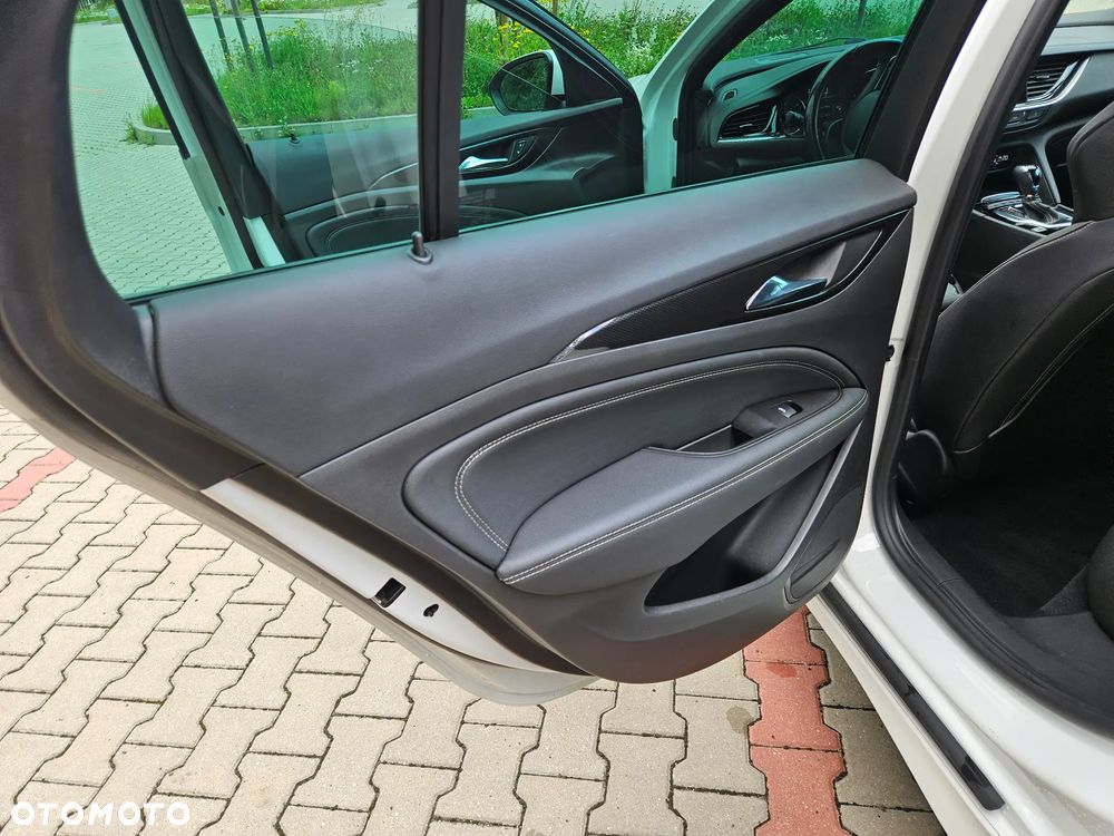 Opel Insignia 2.0 BiTurbo D 4x4 Automatik GSI - 25