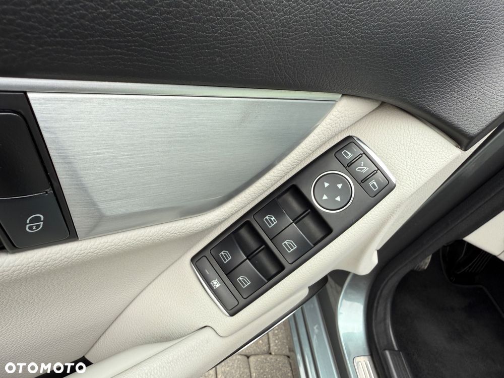 Mercedes-Benz Klasa C 180 CGI BlueEff Avantgarde - 10