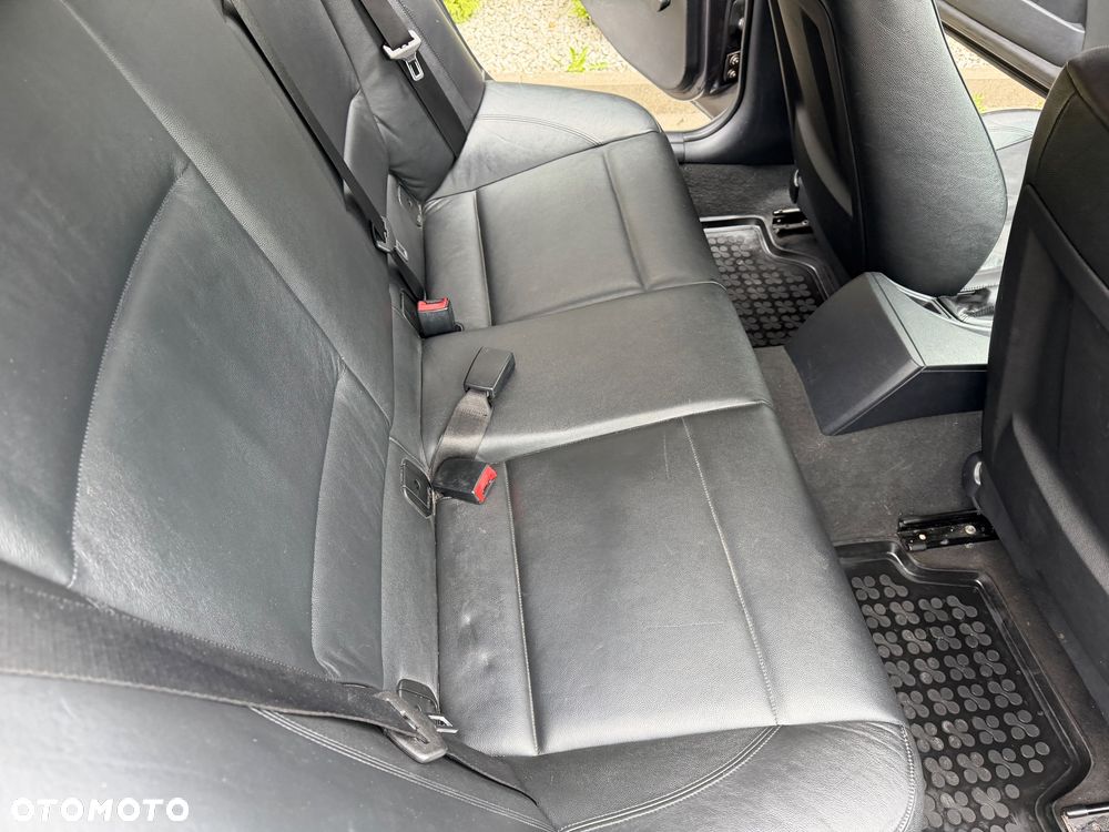 BMW Seria 1 116i - 14