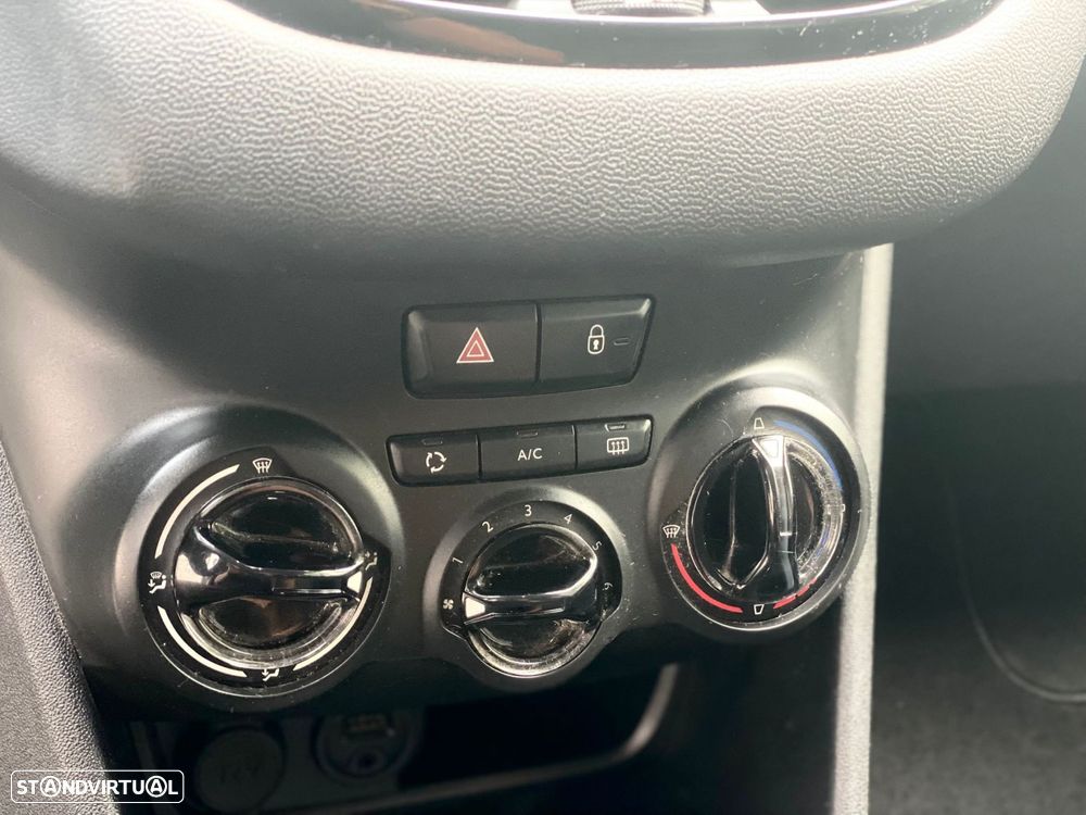 Peugeot 208 1.4 HDi - 15