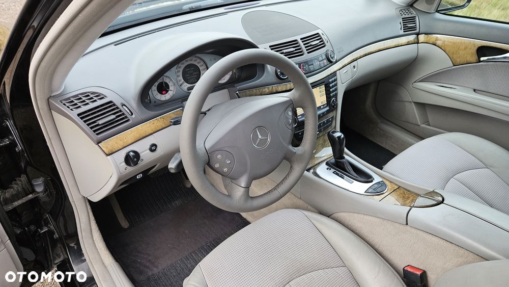 Mercedes-Benz Klasa E - 9