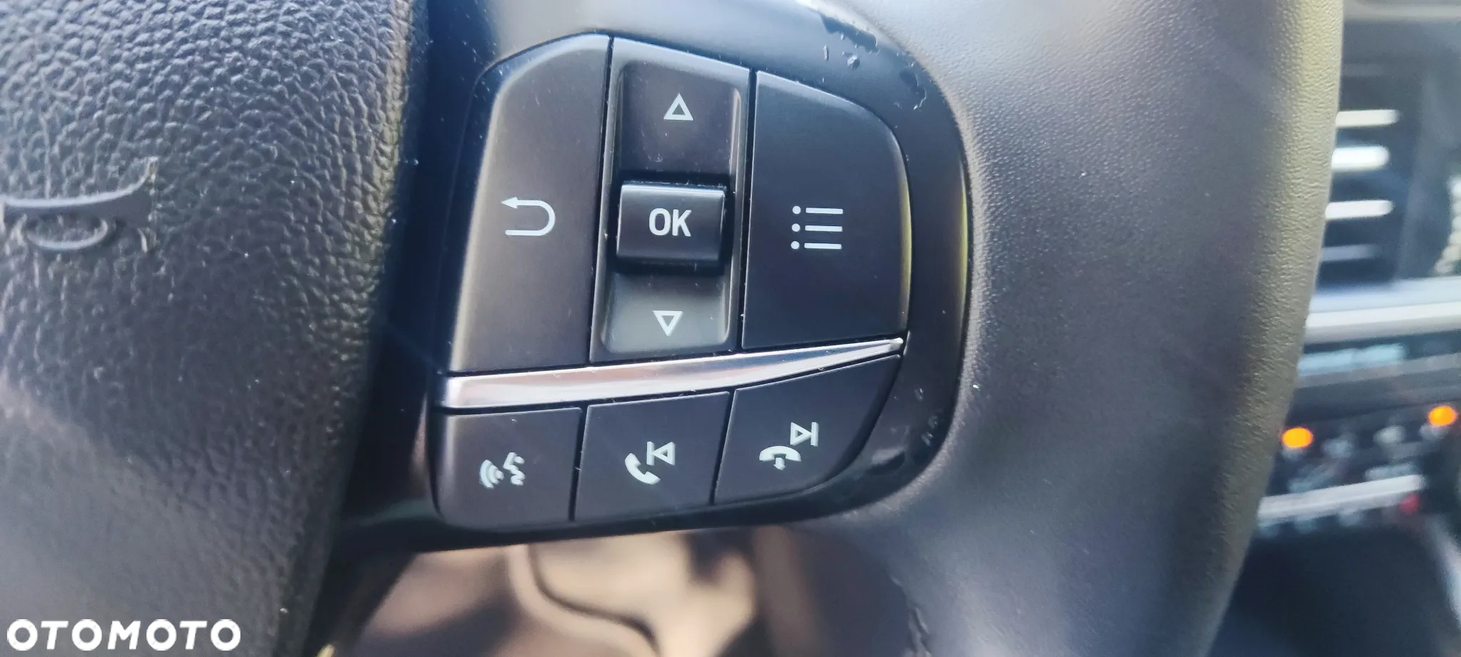 Ford Focus 1.0 EcoBoost Titanium - 27
