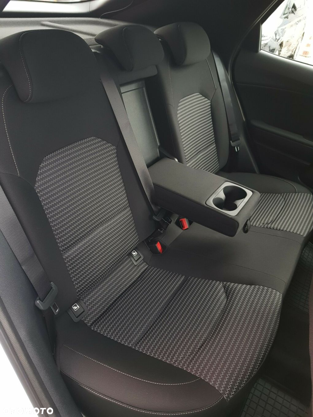 Kia XCeed 1.5 T-GDI M - 26