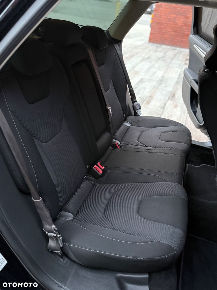 Ford Mondeo 2.0 TDCi Start-Stopp Titanium - 17