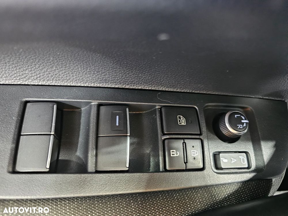 Toyota Corolla Sedan 1.8 HSD Business - 5