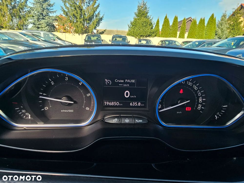 Peugeot 2008 1.6 e-HDi Active S&S - 28