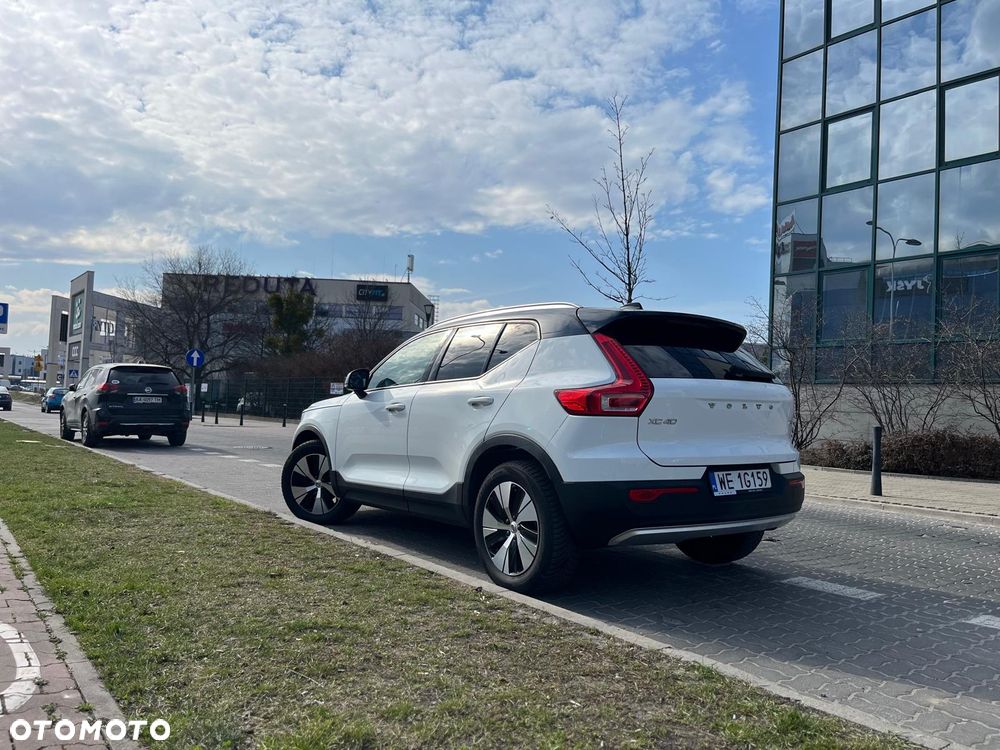 Volvo XC 40 T3 Momentum Pro - 1