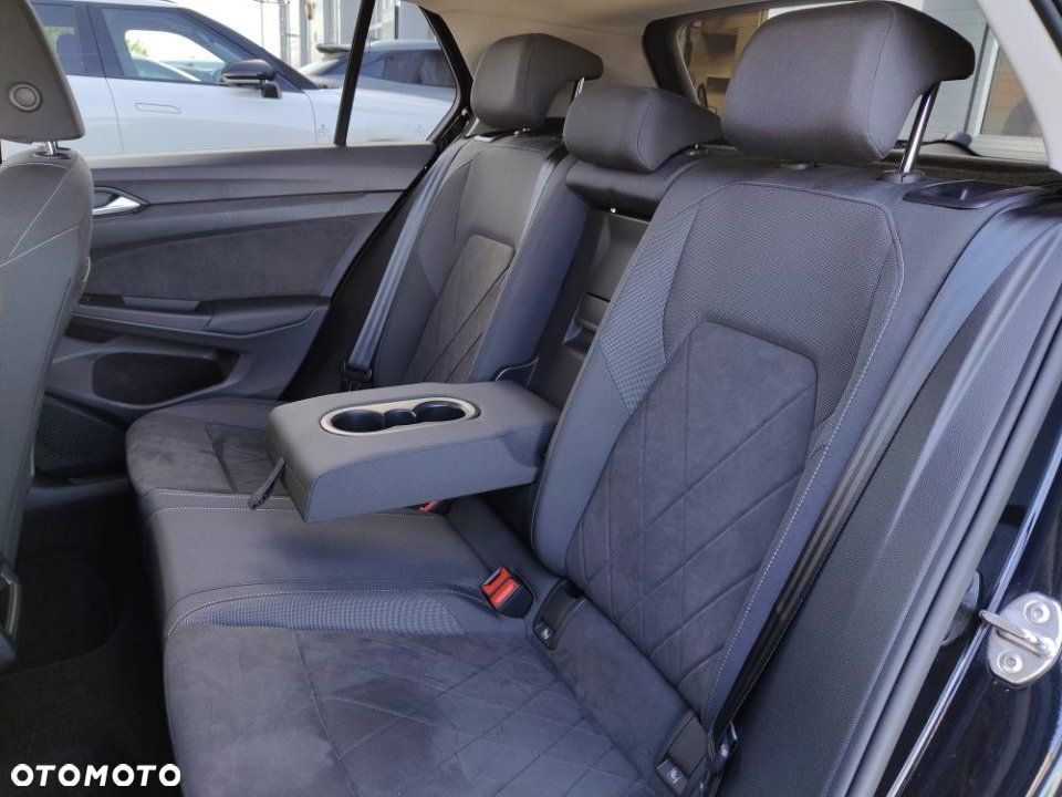 Volkswagen Golf - 14