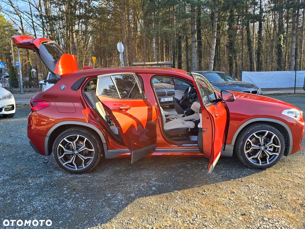 BMW X2 xDrive20i Advantage Plus - 25