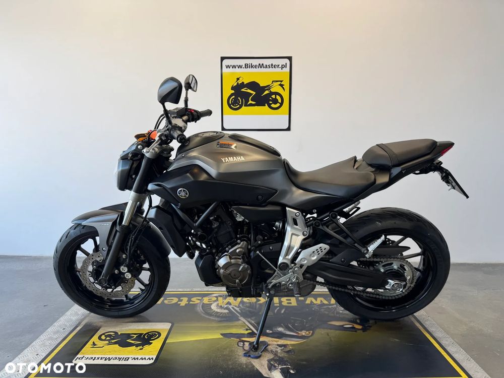 Yamaha MT - 2