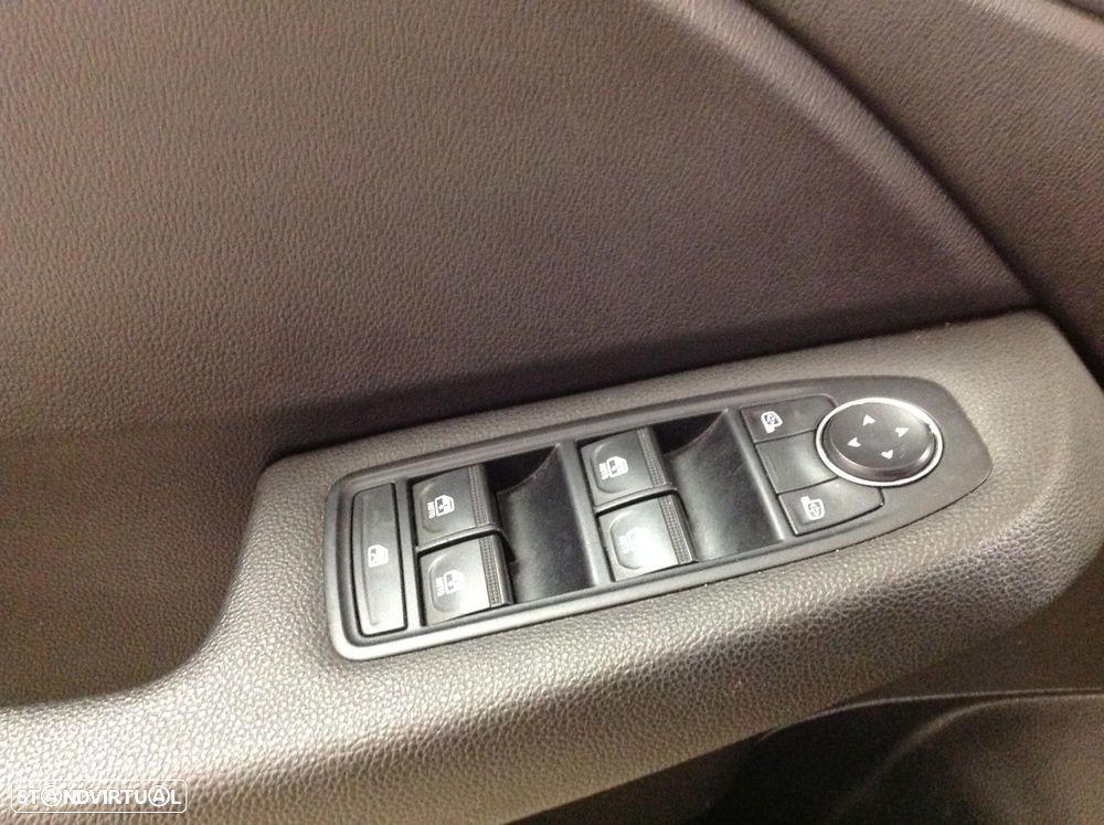 Renault Clio 1.0 TCe Techno - 18