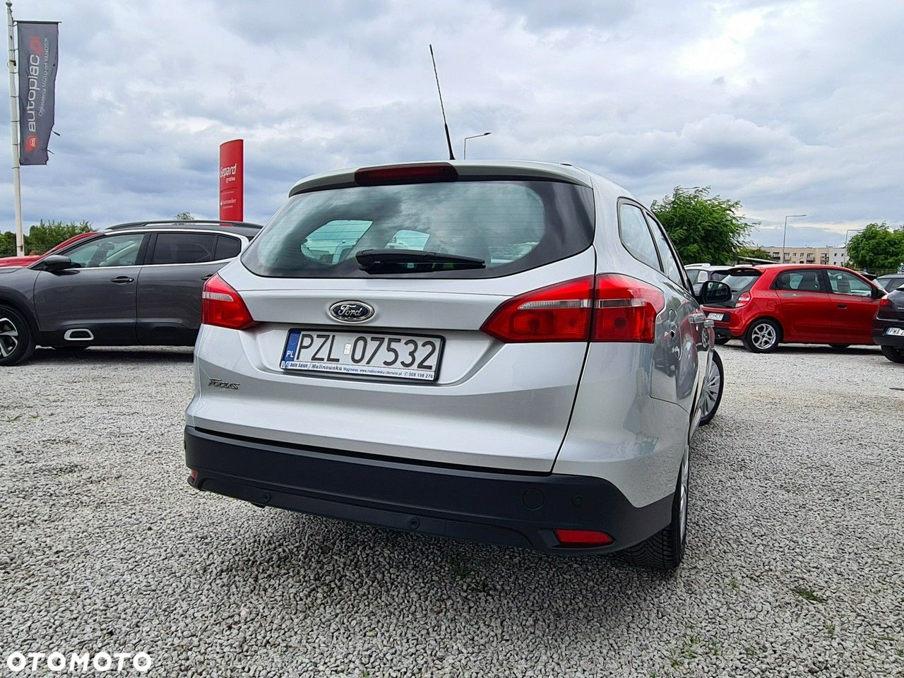 Ford Focus Turnier 1.5 EcoBlue Start-Stopp-System ACTIVE - 2