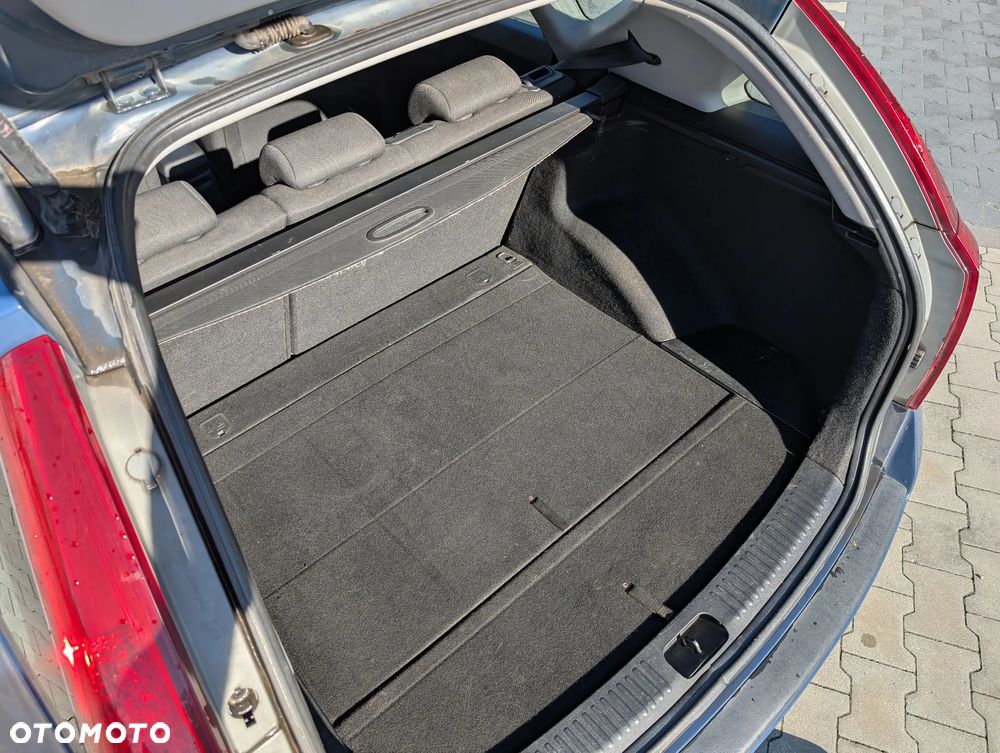 Kia Ceed Cee'd 1.4 L - 23