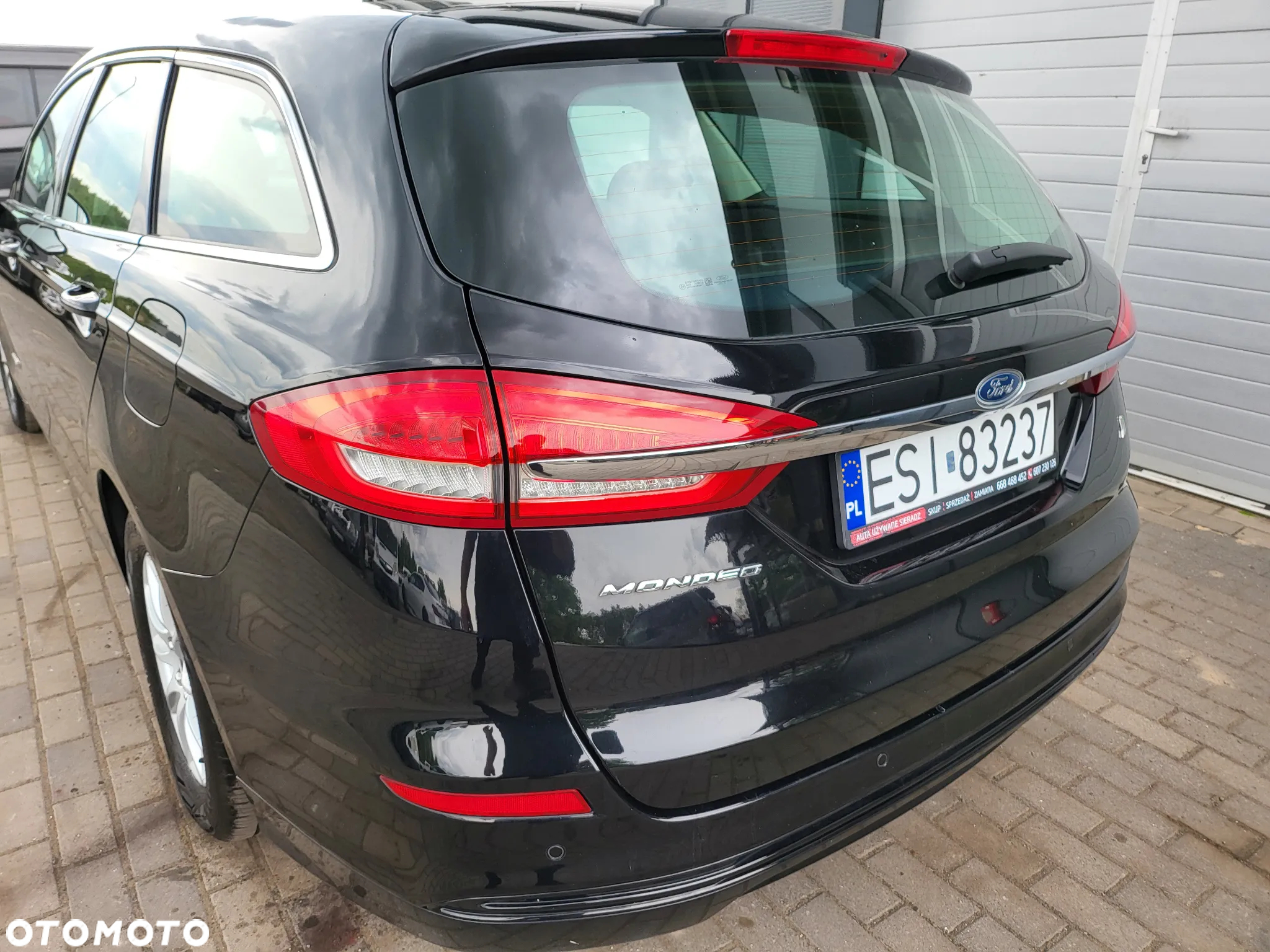 Ford Mondeo 2.0 Hybrid Titanium - 40
