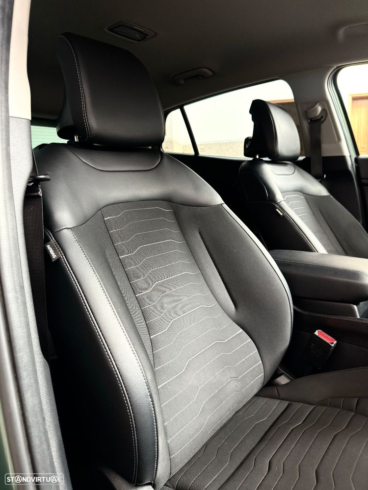 Kia Sportage 1.6 T-GDi PHEV Tech - 26
