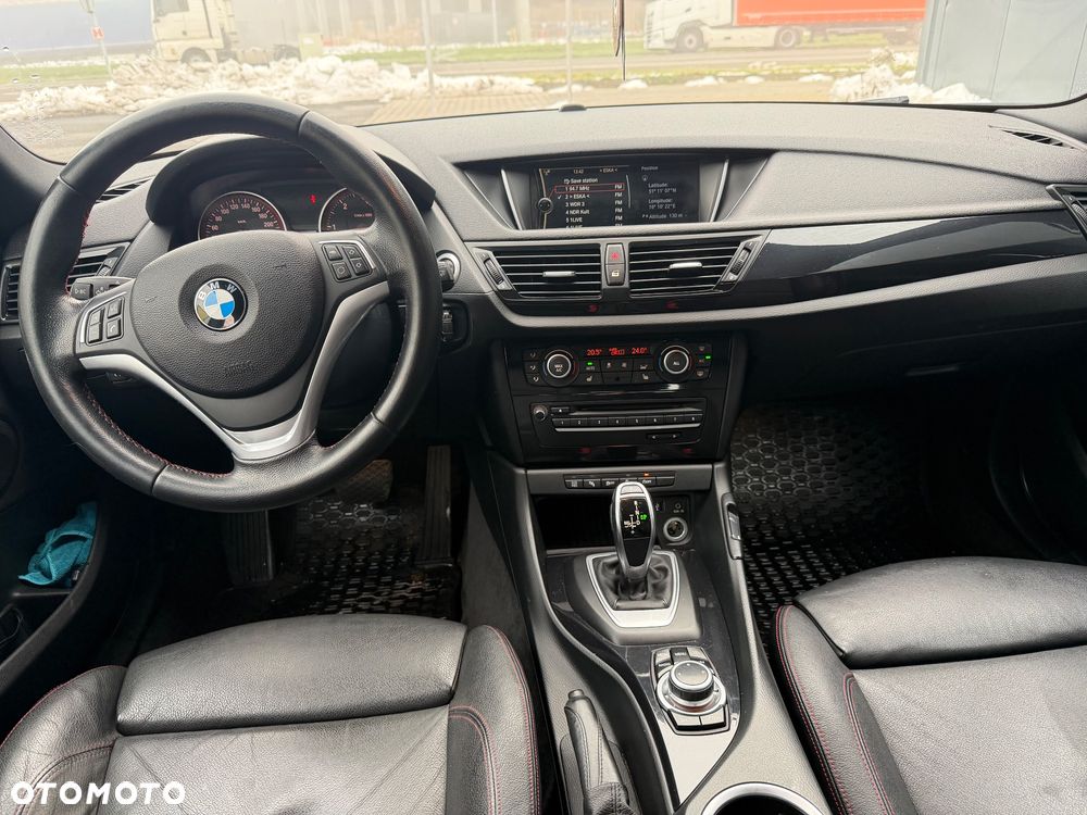 BMW X1 xDrive20d xLine - 17