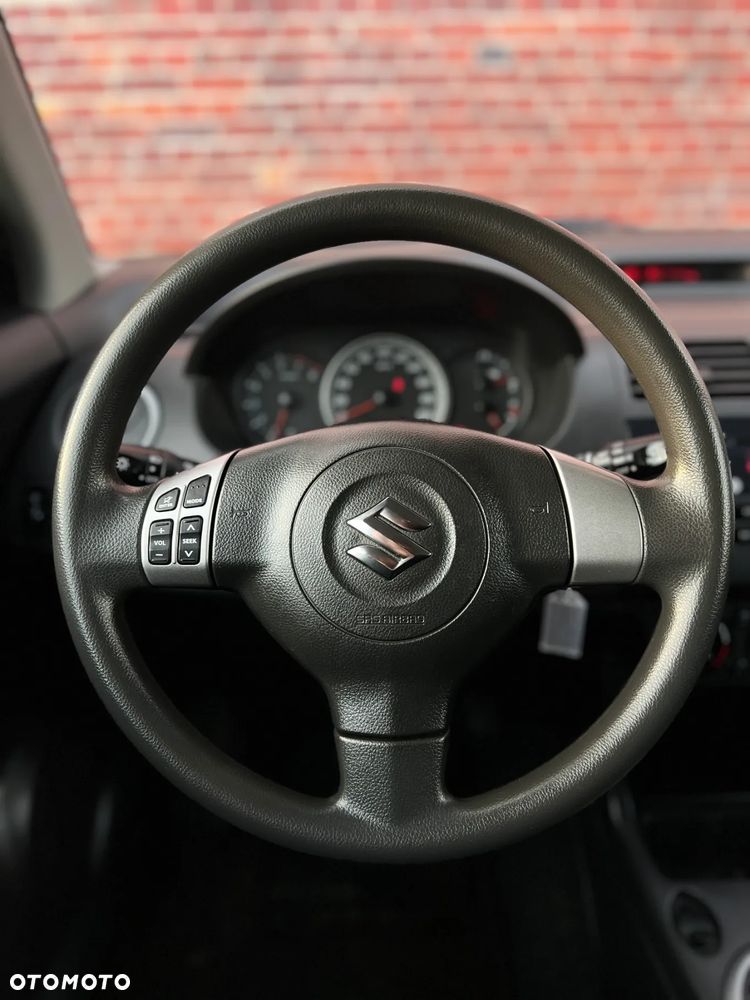 Suzuki Swift 1.3 A-M-T Comfort - 21
