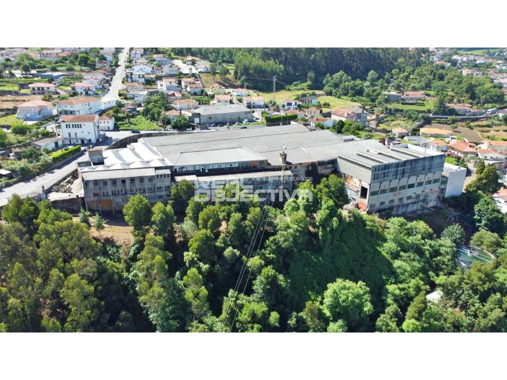 Unidade industrial em Santo Tirso - Grande imagem: 2/34