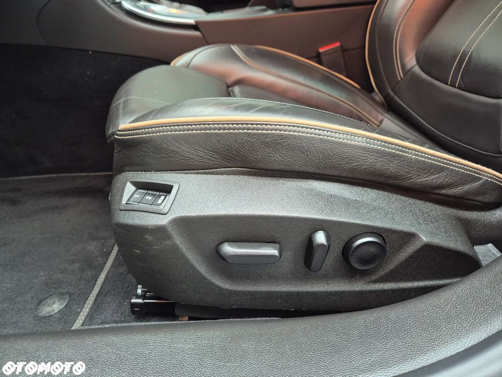 Opel Insignia 2.0 SIDI Turbo 4x4 Innovation - 19