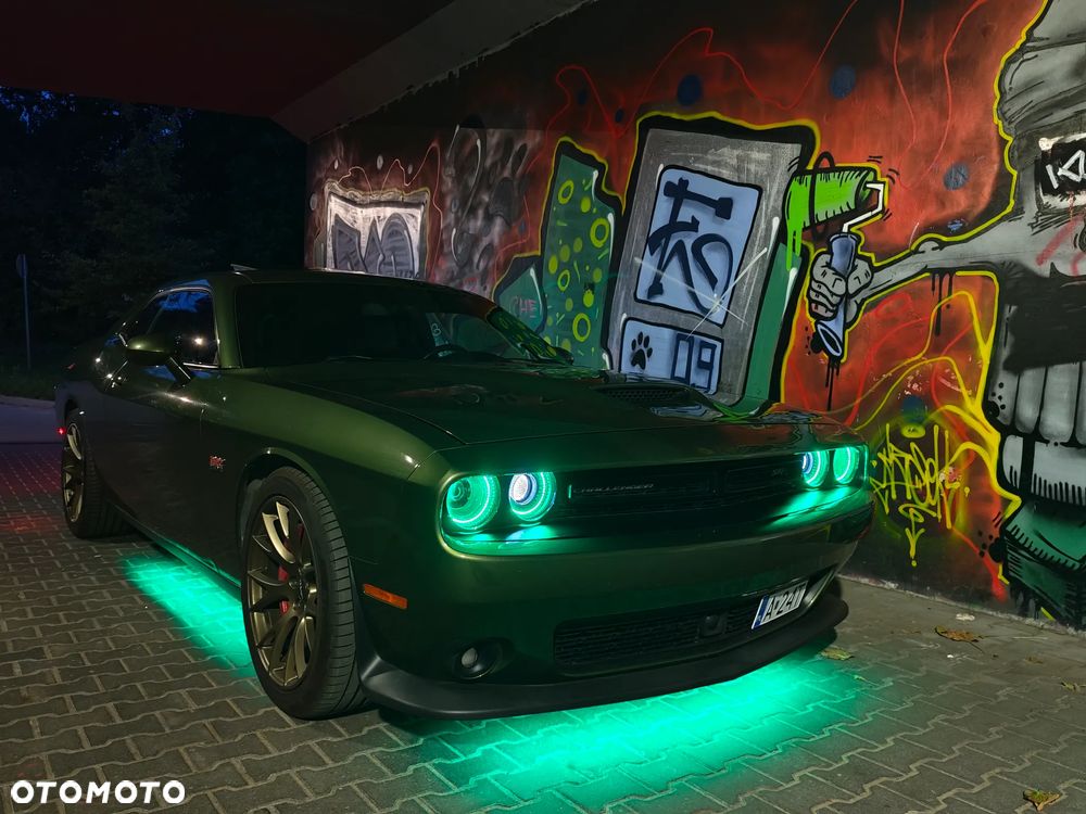 Dodge Challenger 2018 photo 2