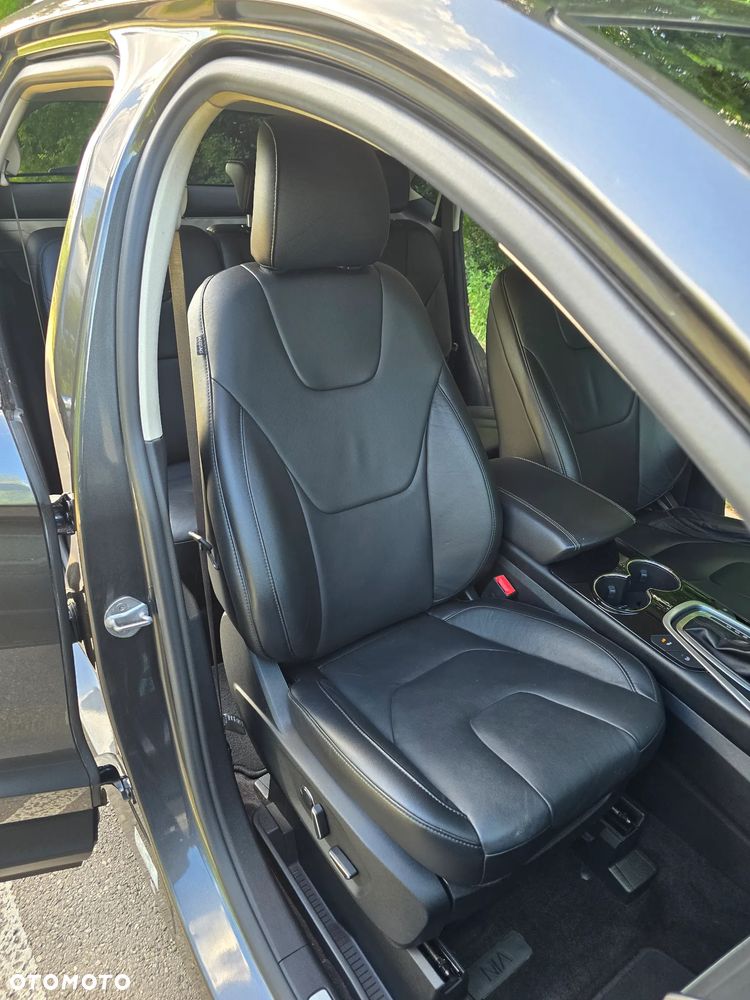 Ford Edge 2.0 TDCi Bi-Turbo 4x4 Titanium - 21