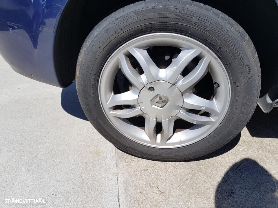 Renault Clio 3 Break para peças - 3