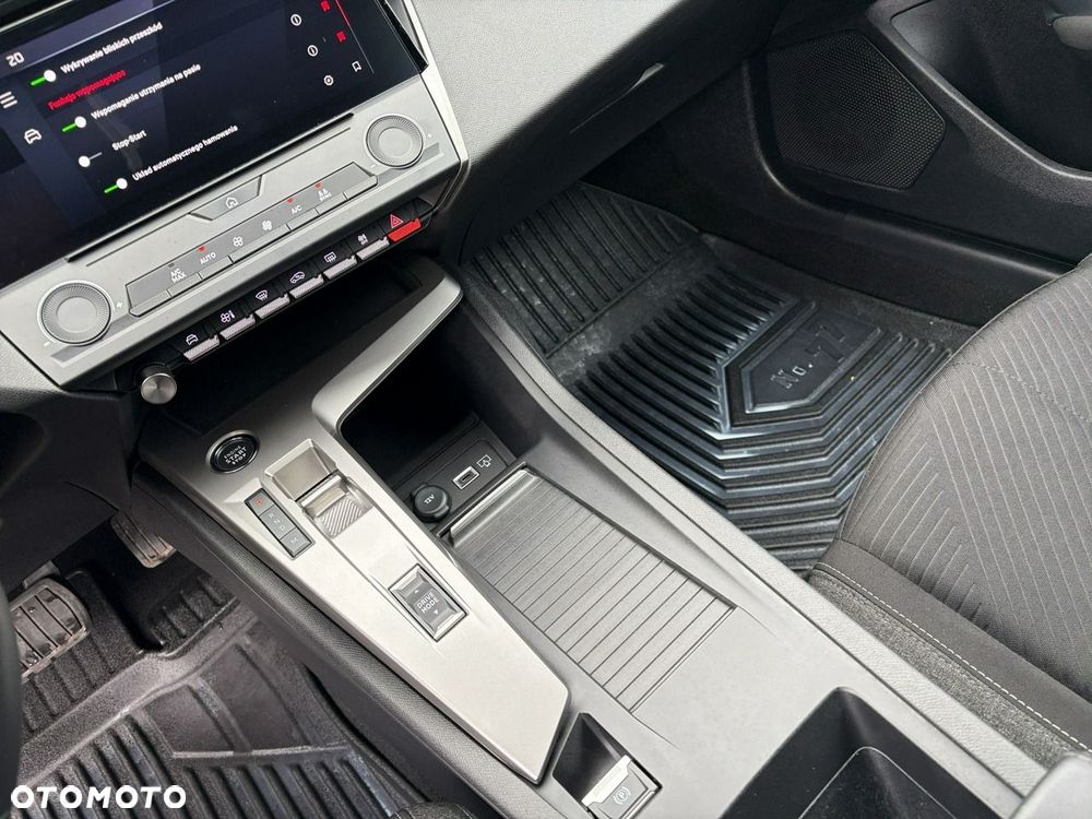 Peugeot 308 1.2 PureTech Active Pack S&S EAT8 - 21