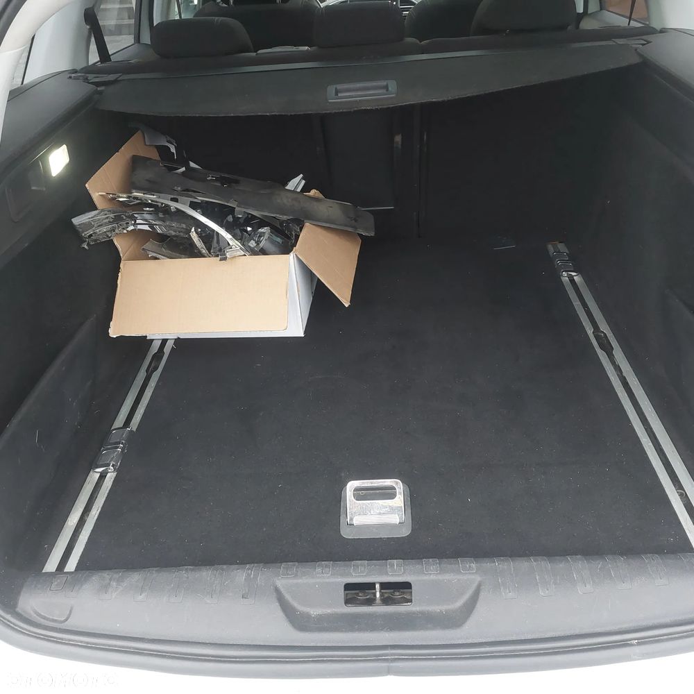 Peugeot 308 1.2 PureTech GPF Allure Pack S&S - 17