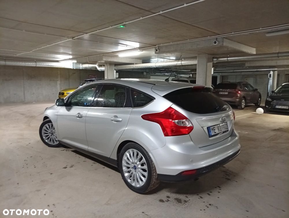 Ford Focus 1.6 TDCi DPF Titanium - 19