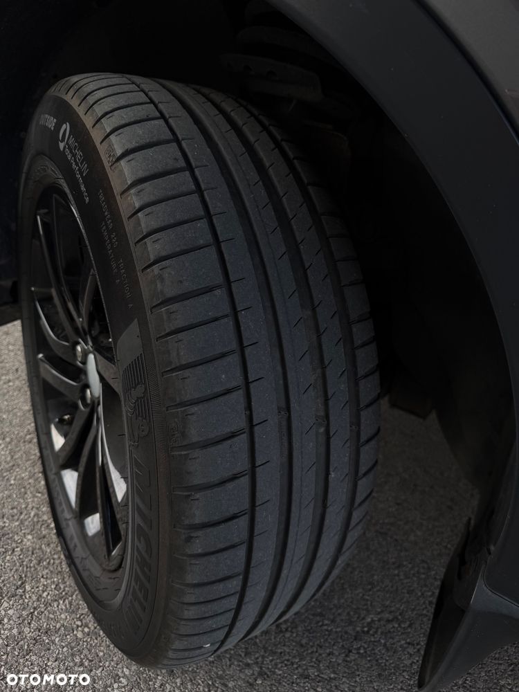 Land Rover Discovery Sport - 19