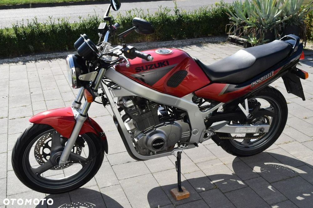 Suzuki GS - 4