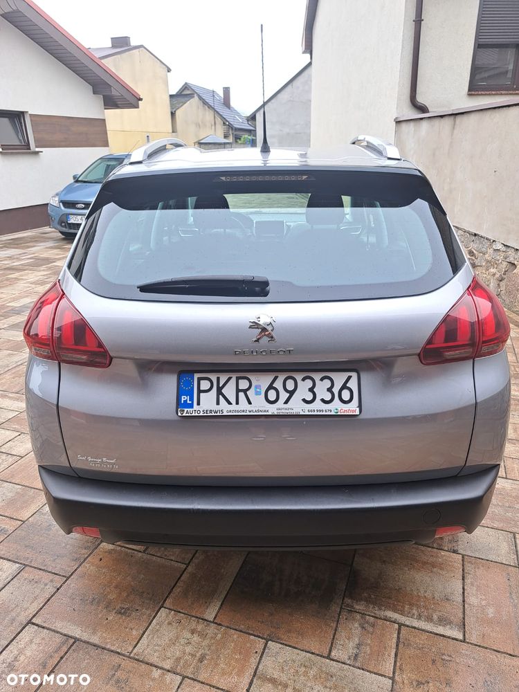 Peugeot 2008 - 8