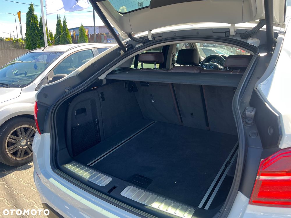 BMW X4 xDrive20d xLine - 17