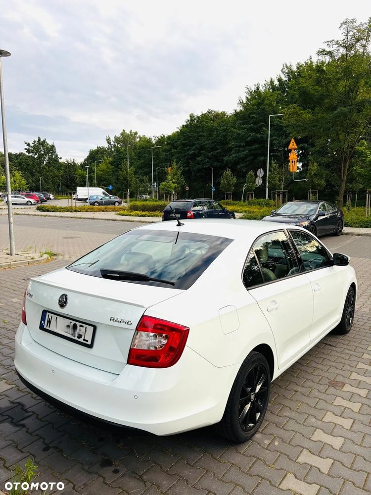 Skoda RAPID 1.4 TSI Style DSG - 11