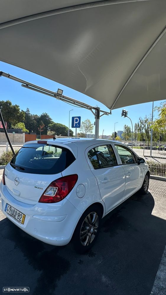 Opel Corsa 1.3 CDTi Enjoy EcoFLEX - 2