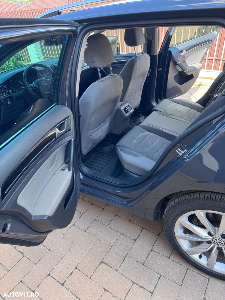 Volkswagen Golf - 9