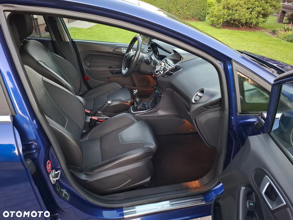 Ford Fiesta - 15