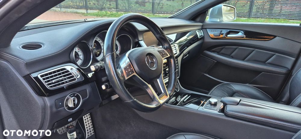 Mercedes-Benz CLS 250 CDI DPF BlueEFFICIENCY 7G-TRONIC - 17