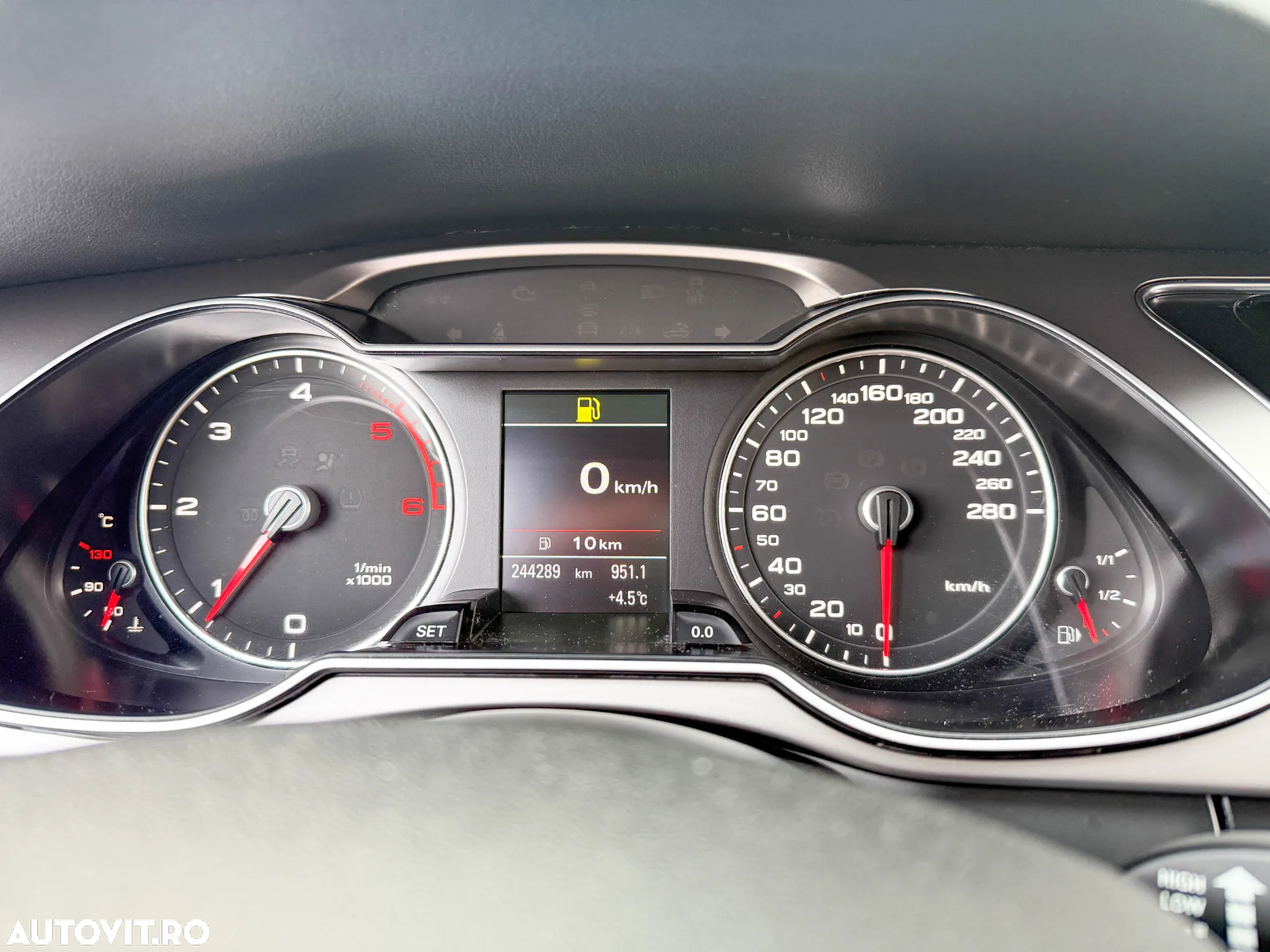 Audi A4 2.0 TDI B8 - 8