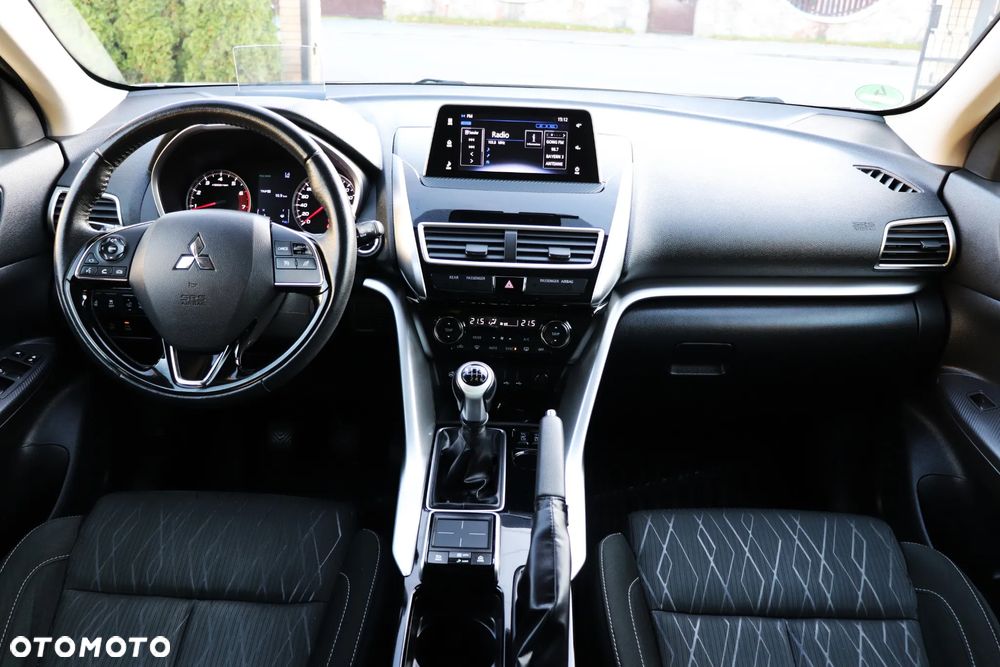 Mitsubishi Eclipse Cross 1.5 T Intense - 25