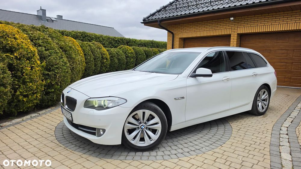 BMW Seria 5 530d xDrive Luxury Line - 11