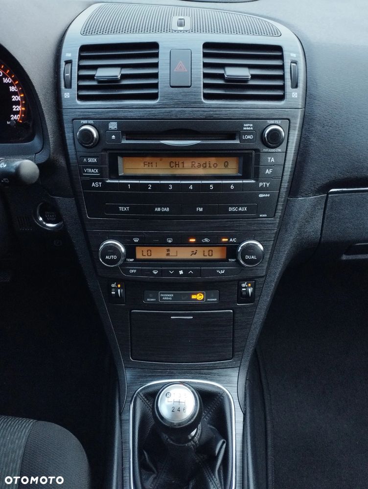 Toyota Avensis - 14