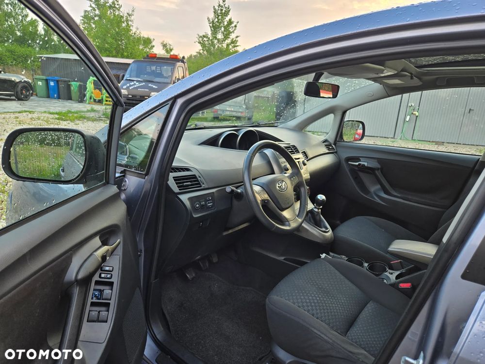 Toyota Verso 1.8 Sol - 19
