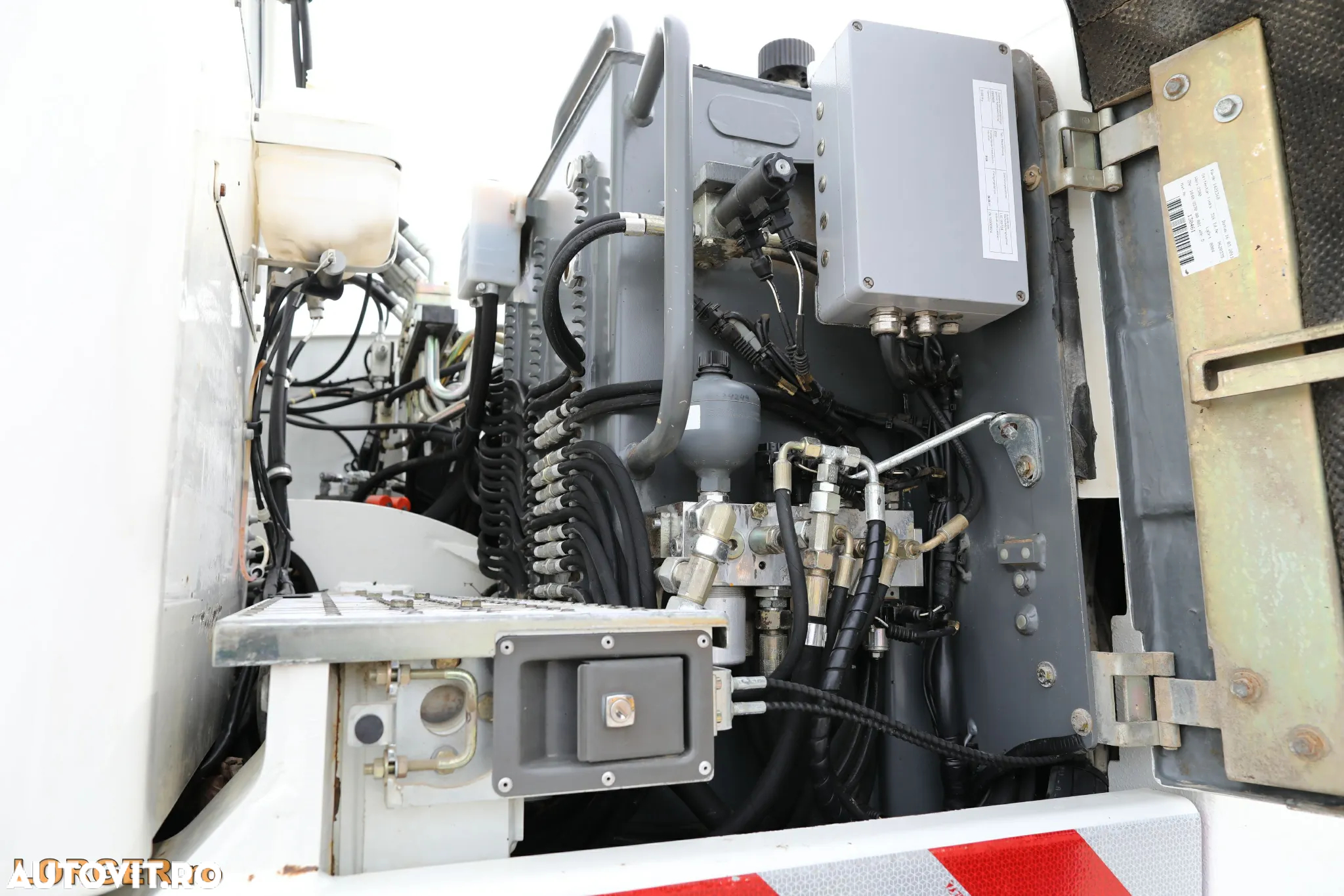 Liebherr A316 Litronic - 13