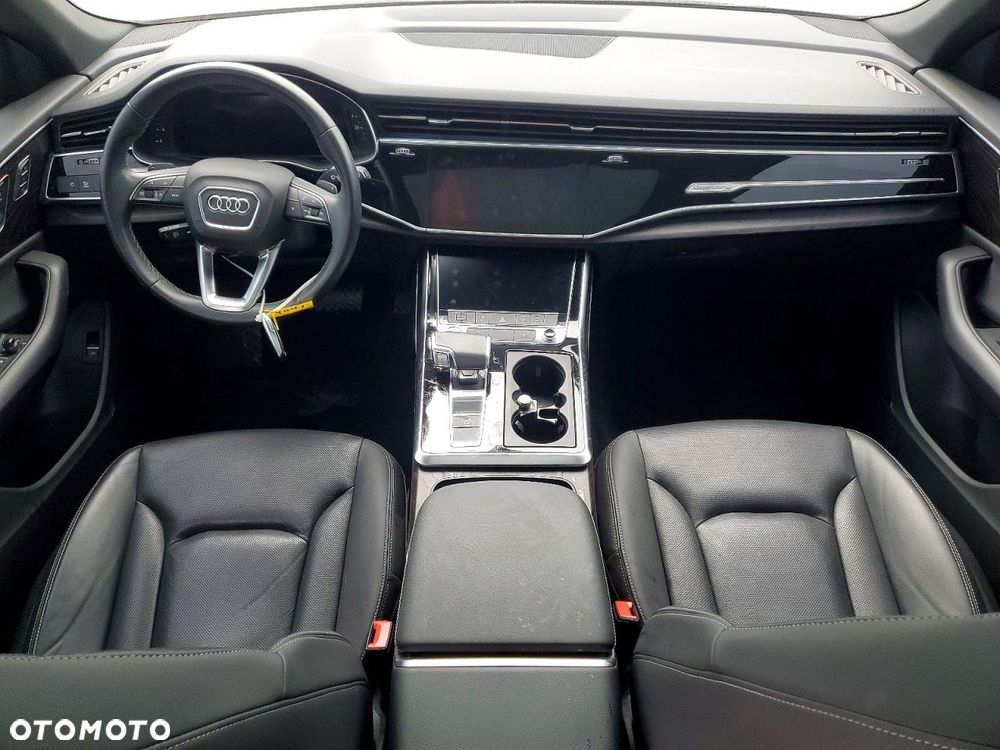 Audi Q8 55 TFSI quattro tiptronic - 8