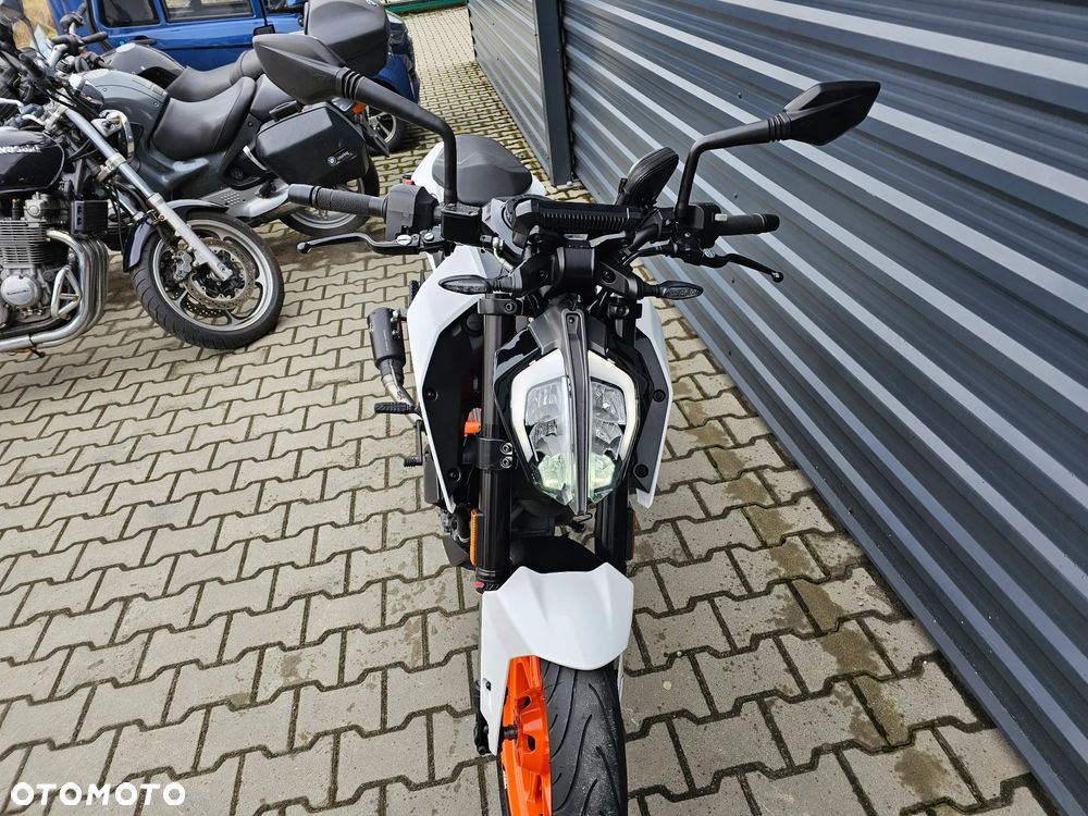 KTM Duke - 11