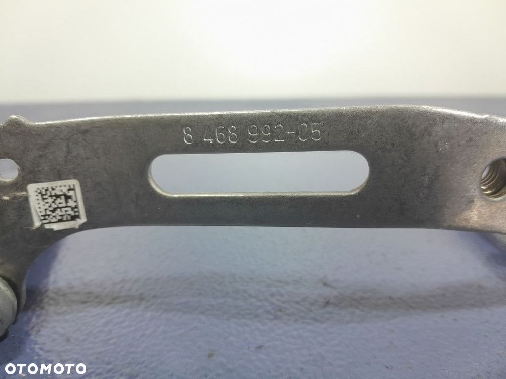 BMW M3 G80 UCHWYT MOCOWANIE KATALIZATORA 8468992 - 3